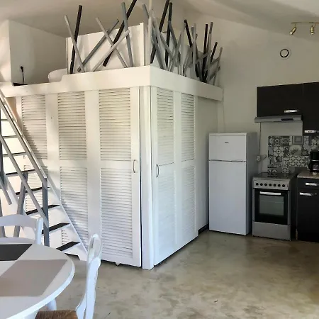 Apartamento Grand studio à louer avec terrasse